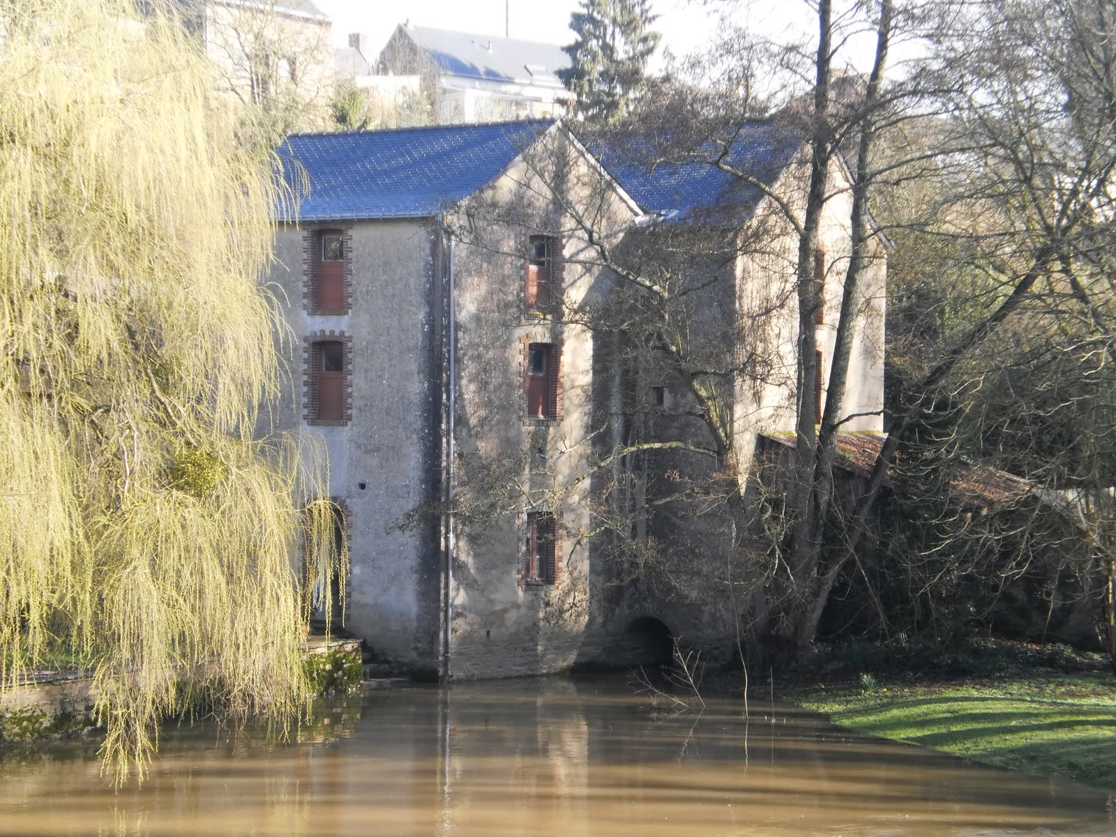 Le Pont de Bonnœuvre : un Prieur, du Bois et la Première Pierre du 20 Septembre 1747