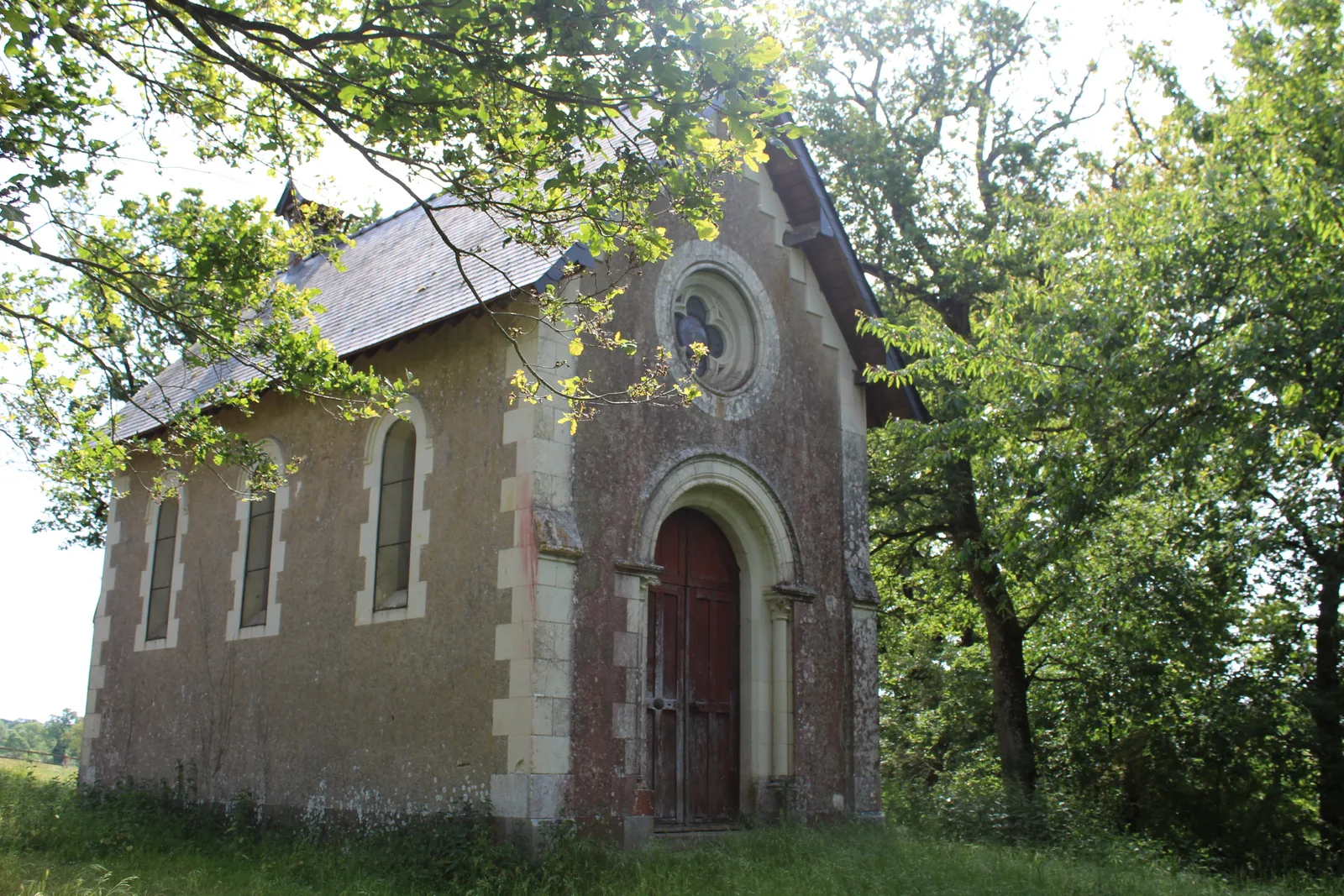 La Chapelle et la Fontaine Saint-Germain : Sur les Traces d'un Prieuré Disparu